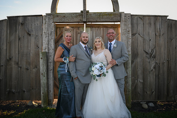 Piper & Eddie [Bride Family] 199