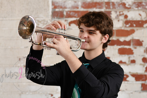 Jacob [MHS class of 2024] 032