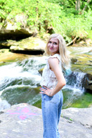Gwen [MHS Senior] 008