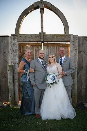 Piper & Eddie [Bride Family] 208