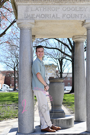 Zachary [MHS Class of 2025] square 40