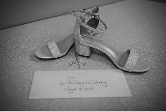 Kellie & Jim [getting ready] 025