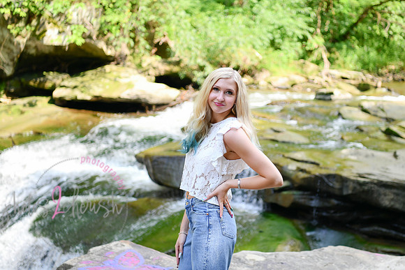 Gwen [MHS Senior] 005