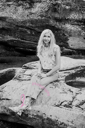 Gwen [MHS Senior] 019