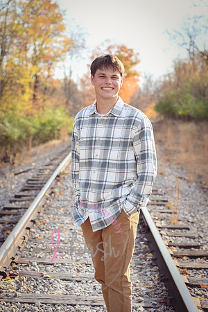 Caden [MHS Class of 2025] peek 22