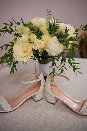 Kellie & Jim [getting ready] 040