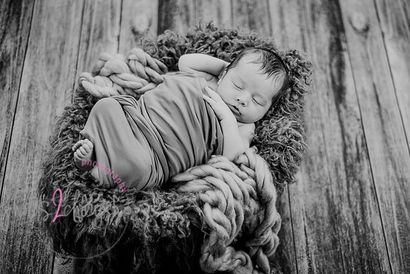 Anthony [newborn] 100