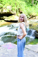 Gwen [MHS Senior] 007