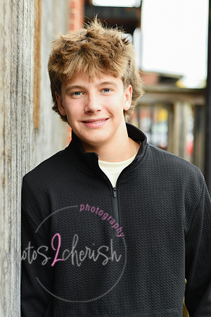 2025 MHS Senior [Cameron] 190