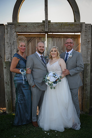 Piper & Eddie [Bride Family] 151