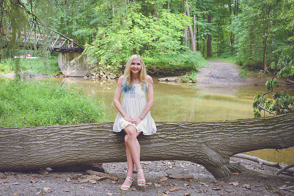 Gwen [MHS Senior] 170