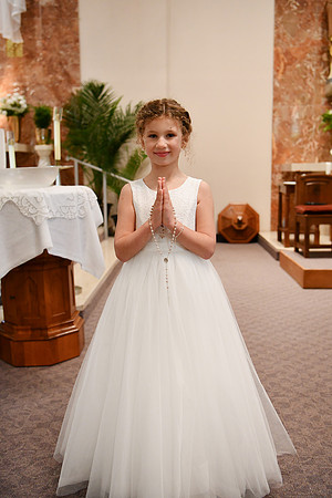 Isabel [First Communion] 112