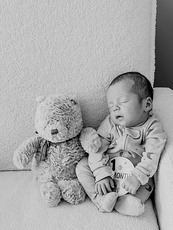 Graham [1 month] b&w 23
