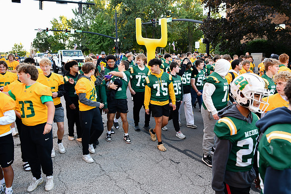 2025 MHS HOCO Parade 160