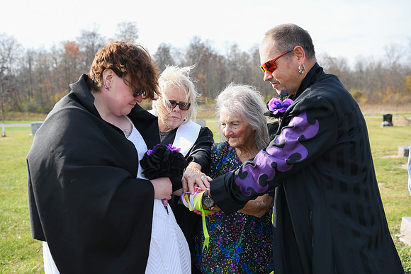 Billie & Dale Vow Renewal 052