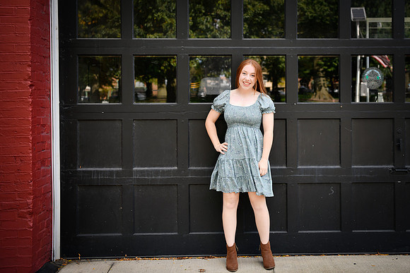 emily [class of 2023] 432