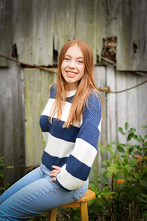 emily [class of 2023] 112
