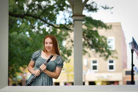 emily [class of 2023] 330