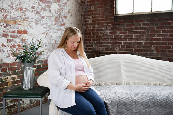 Nicolle & Mike Maternity Photos 008