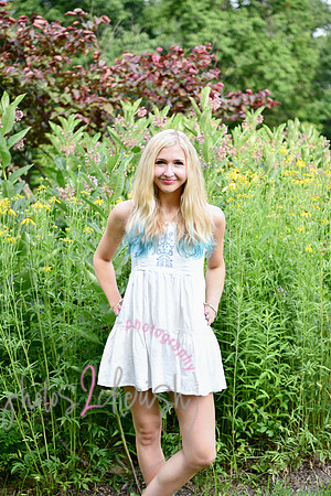 Gwen [MHS Senior] 160