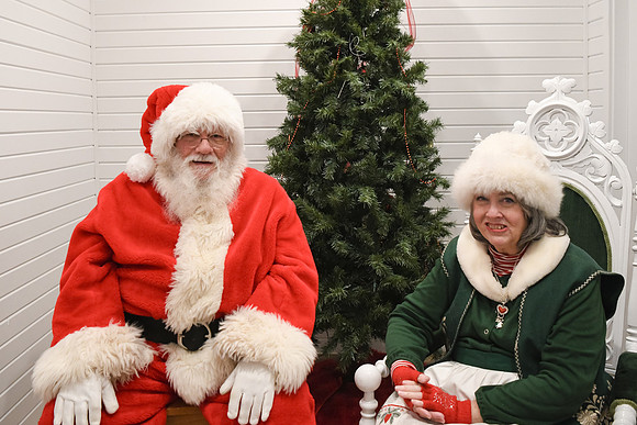 Santa Family 15