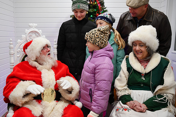2025 CLW Santa Photos [Sublett] 06