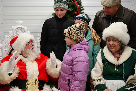 2025 CLW Santa Photos [Sublett] 08