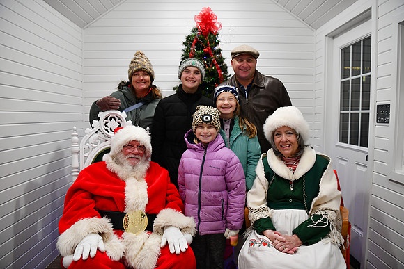 2025 CLW Santa Photos [Sublett] 12