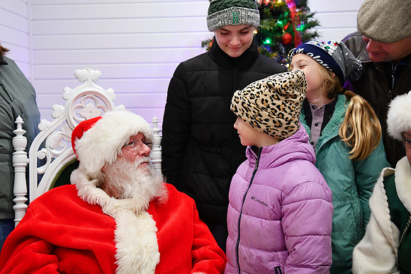 2025 CLW Santa Photos [Sublett] 24