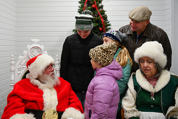 2025 CLW Santa Photos [Sublett] 26