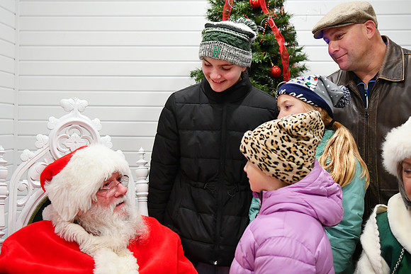 2025 CLW Santa Photos [Sublett] 27