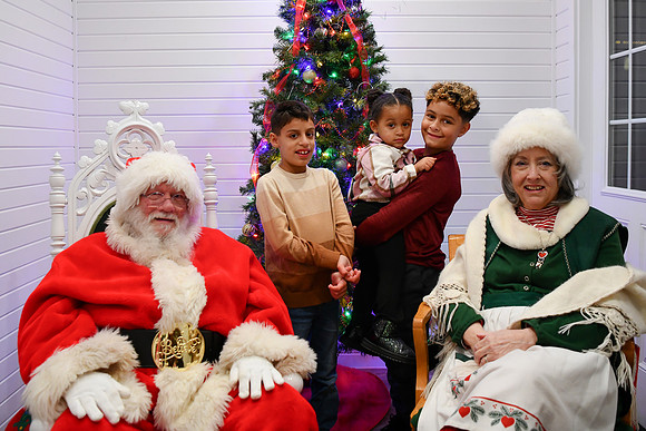 2025 CLW Santa Photos [Saturday] Marah 06