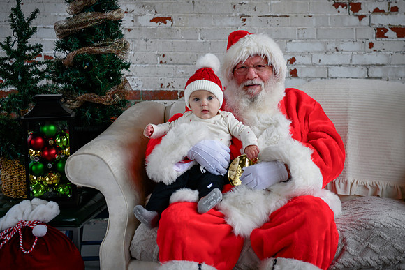 Graham meets Santa 004