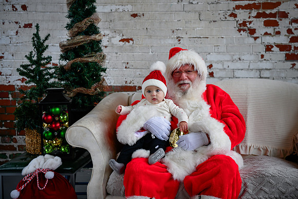 Graham meets Santa 003