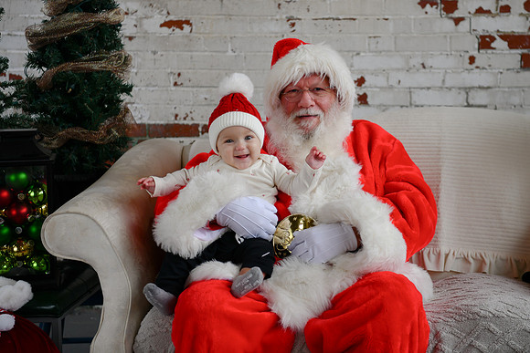 Graham meets Santa 009