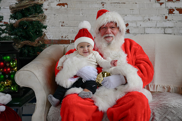 Graham meets Santa 013