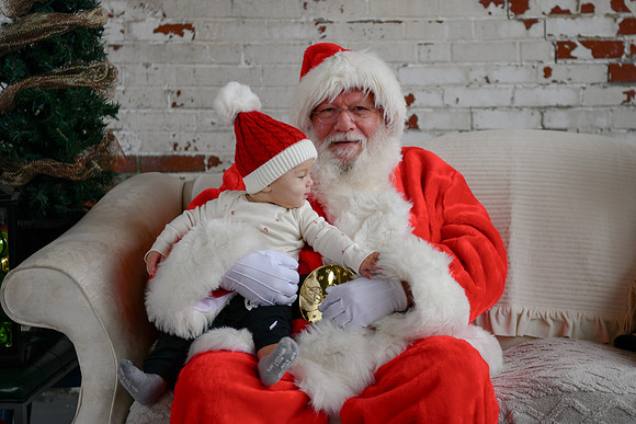 Graham meets Santa 018