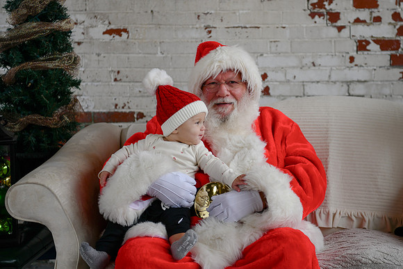 Graham meets Santa 017