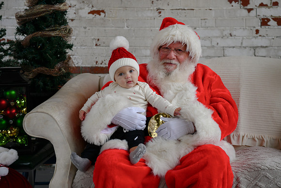 Graham meets Santa 024