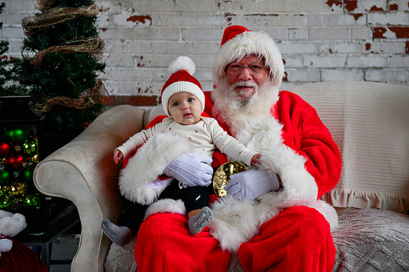 Graham meets Santa 027