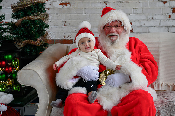 Graham meets Santa 033