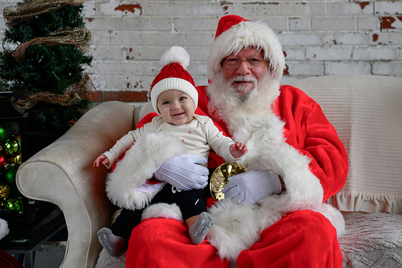 Graham meets Santa 038