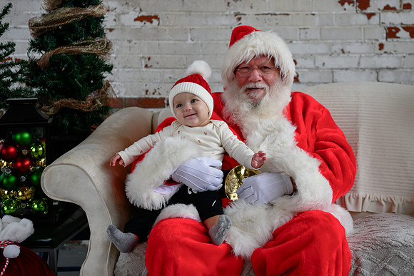 Graham meets Santa 045