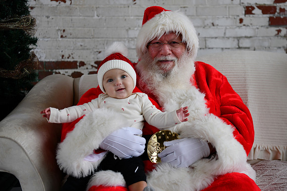 Graham meets Santa 047