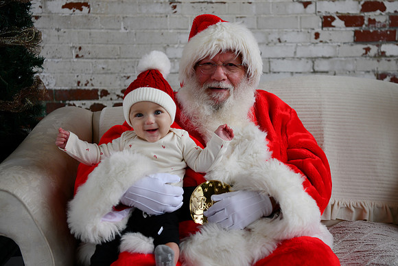 Graham meets Santa 046