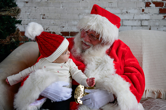 Graham meets Santa 063