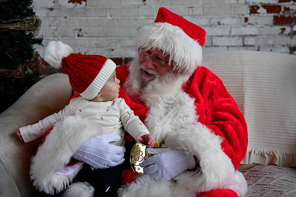 Graham meets Santa 064