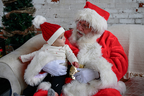 Graham meets Santa 074