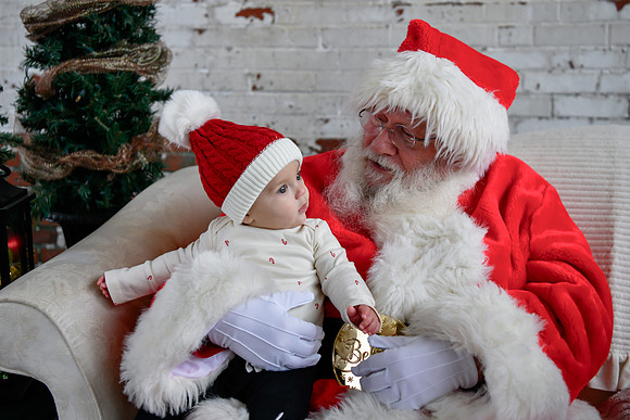 Graham meets Santa 078