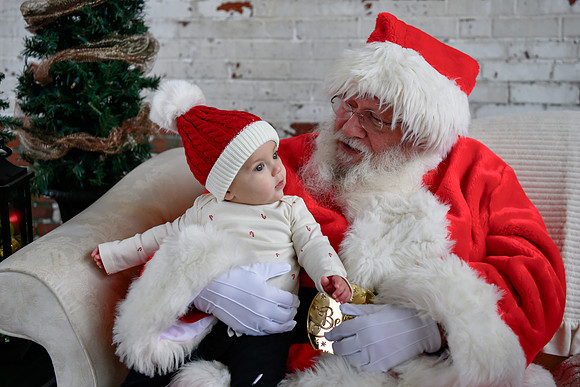 Graham meets Santa 079